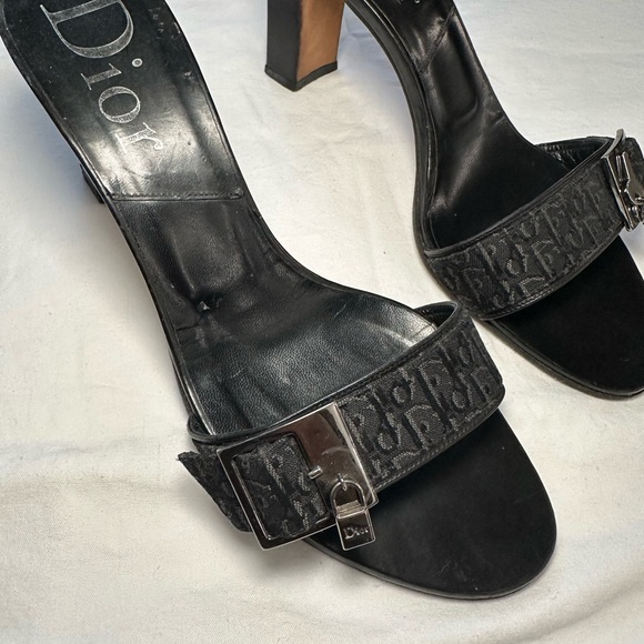 Vintage Dior heels - Picture 2 of 3